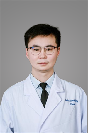 李培成
