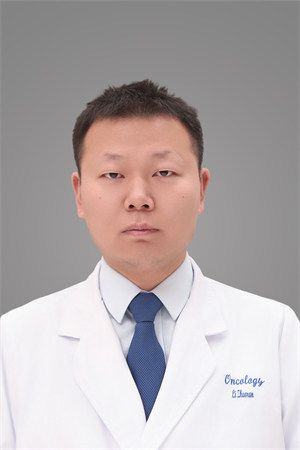 李卓然